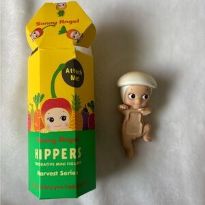 Hippers Harvest Series Beige Mushroom Mini Figure